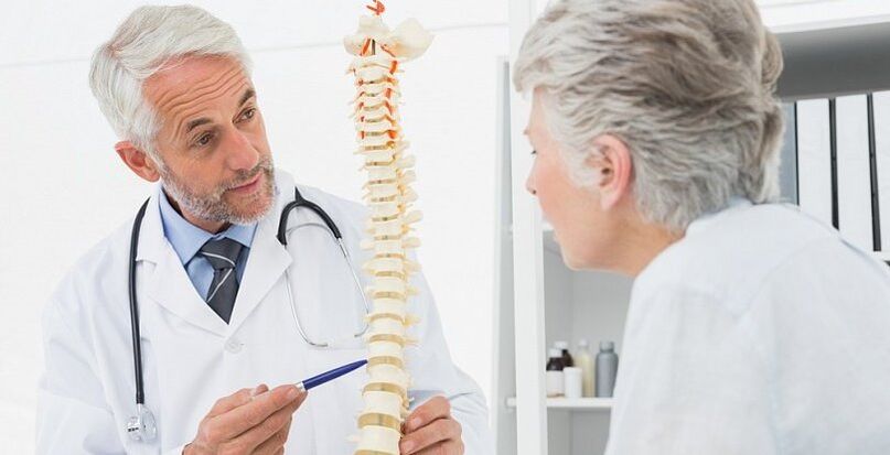 Appeal to an expert with osteochondrose signs